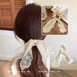 Feyonce Floral Hair Clip