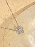 Leaf-shaped Rhinestone Necklace